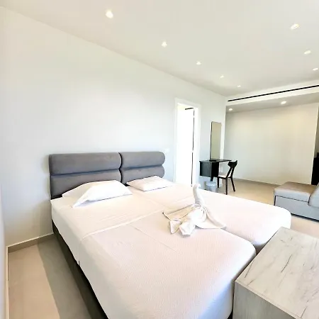 Lejlighedshotel Aristomenis 4*