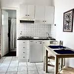 Aristomenis Studios Aparthotel