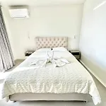 Aristomenis Studios 4*