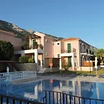 Aristomenis Studios 4*