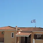 Aristomenis Studios Aparthotel