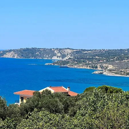 Ξενοδοχείο με διαμερίσματα στούντιος αριστομένης *