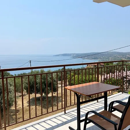 Hotel apartamentowy Aristomenis