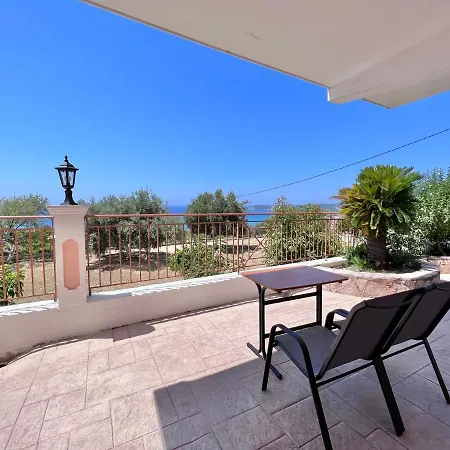 Aristomenis Studios 4*