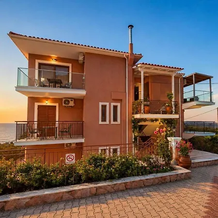 Aristomenis Aparthotel Vlachata