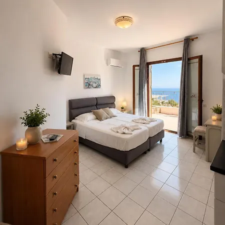Aparthotel Aristomenis 4*