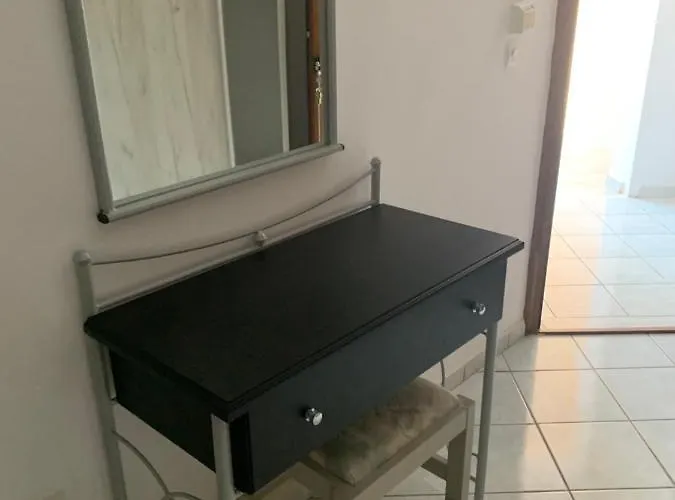 Aparthotel Aristomenis Studios Vlachata