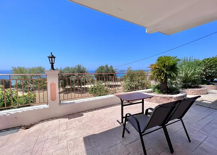 Aristomenis Studios 4*