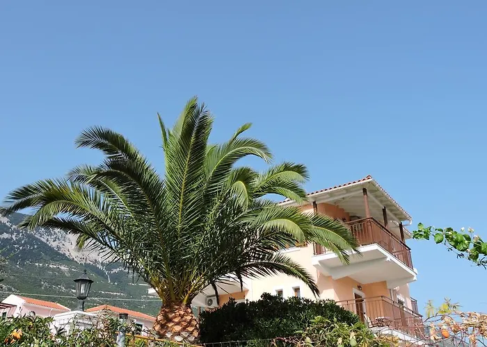 Aristomenis Studios 4*