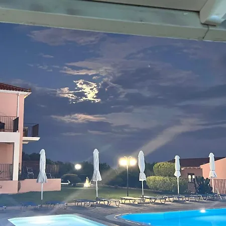 Aristomenis Lejlighedshotel Vlachata